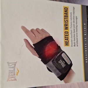 Everlast Heated Wristband
